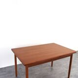 Table de salle à manger extensible en teck danois, style milieu du XXe siècle, années 1960.