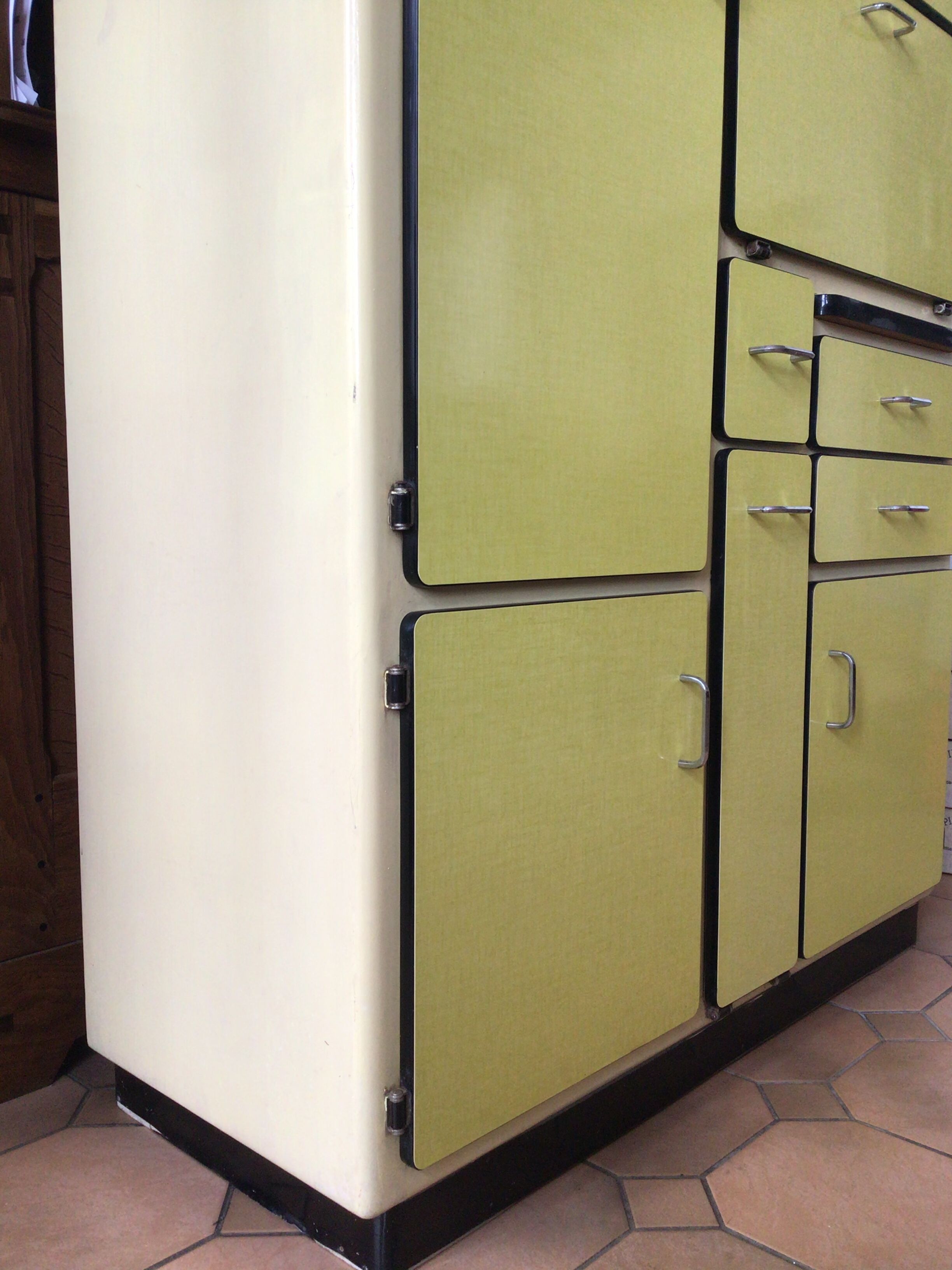 Formica kitchen buffet cabinet