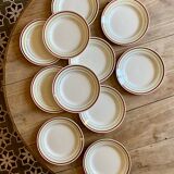 Set of 11 vintage flat plates, Gilles de Gien model