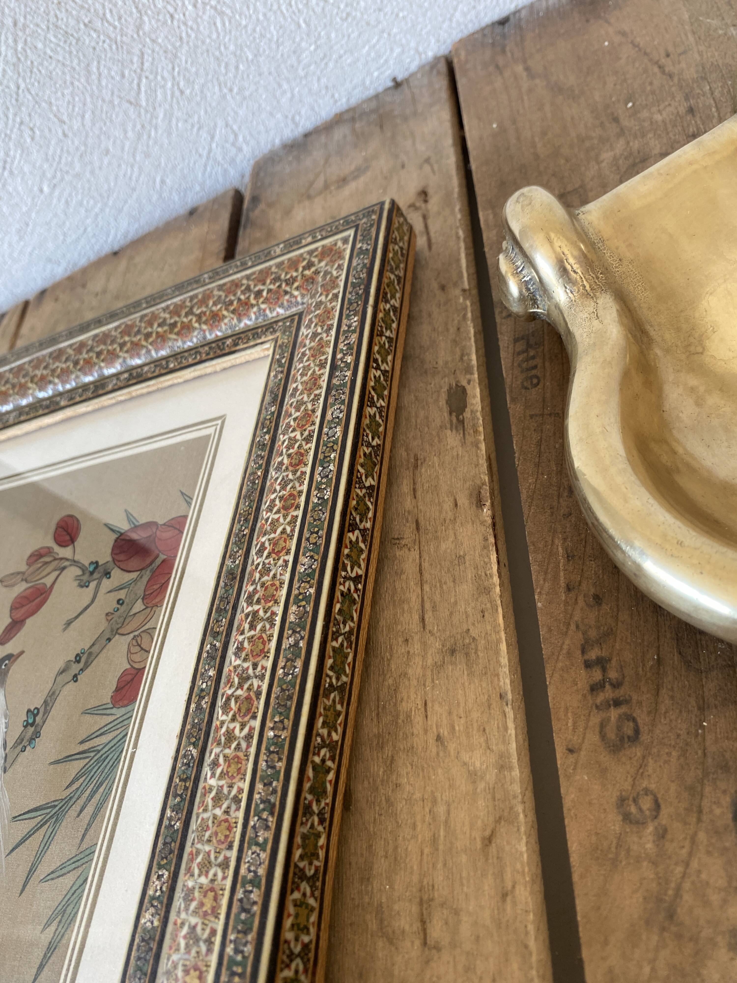 Ornithological painting, marquetry frame