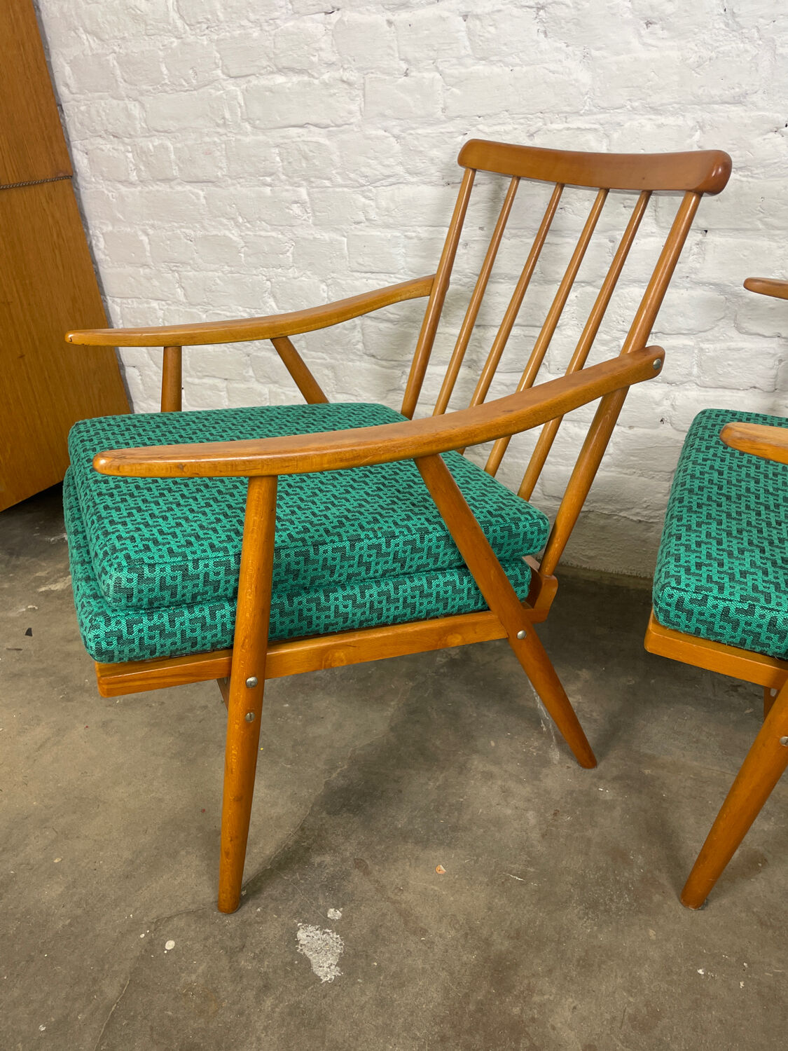 Paire de fauteuils boomerang par Ton 1960