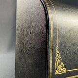 Le Tanneur mail binder sorter leather gilded decoration with small Regency style iron