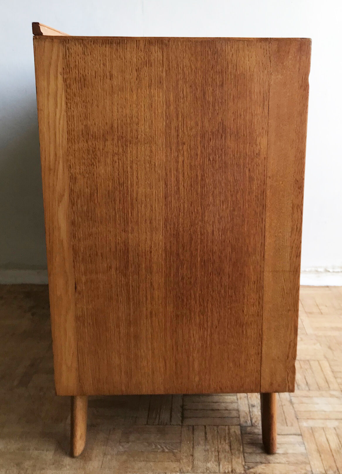 Compass foot chest of drawers in light oak from the 1960s