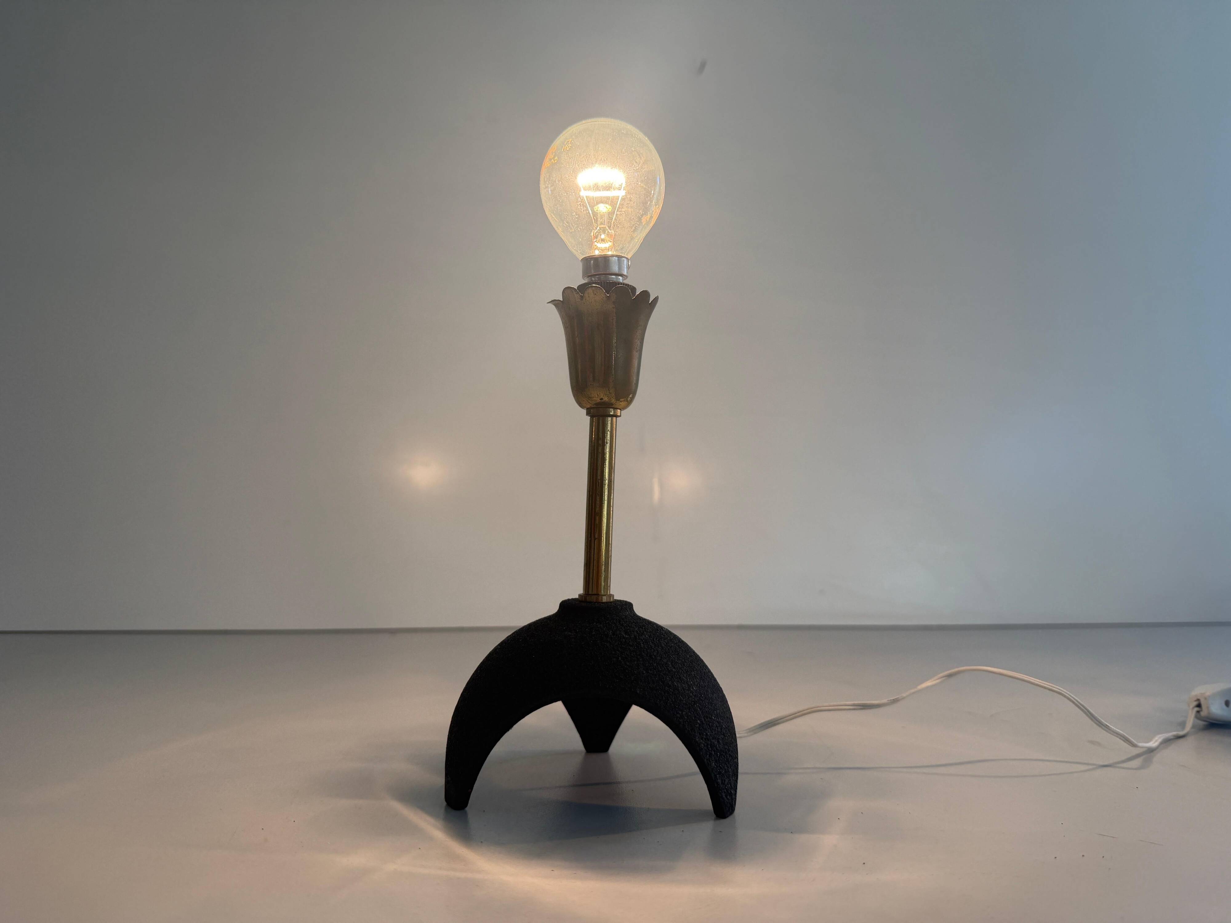 Pair of mid-century bedside lamps in brass and black metal, 1960, Italy
