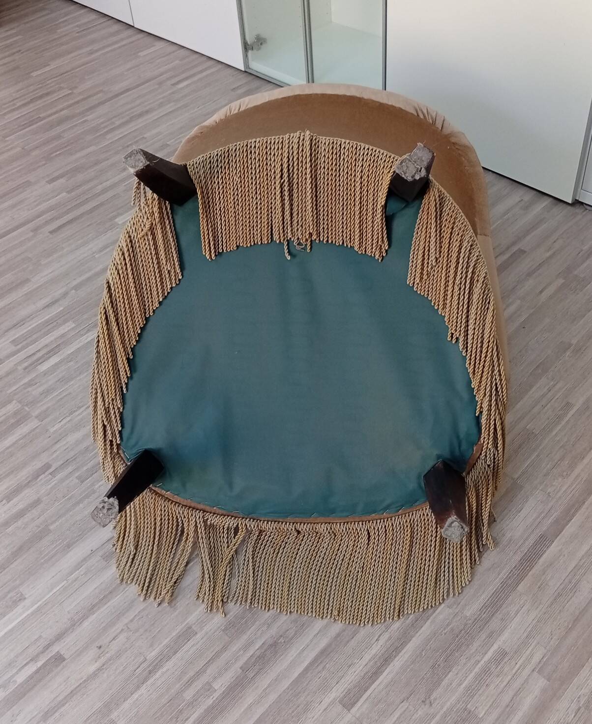 Beige velvet crapaud armchair with fringes in contemporary style from 1950-80.