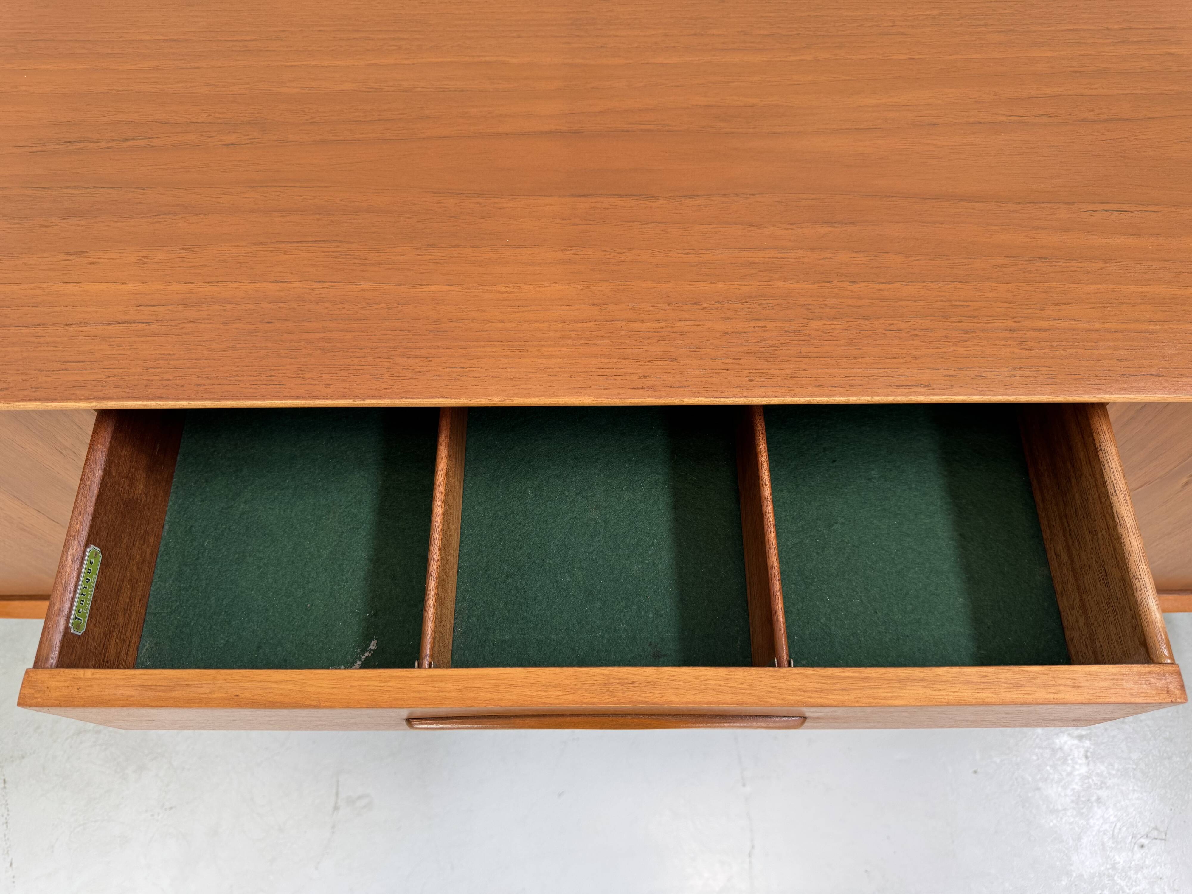 Buffet vintage par Jentique
