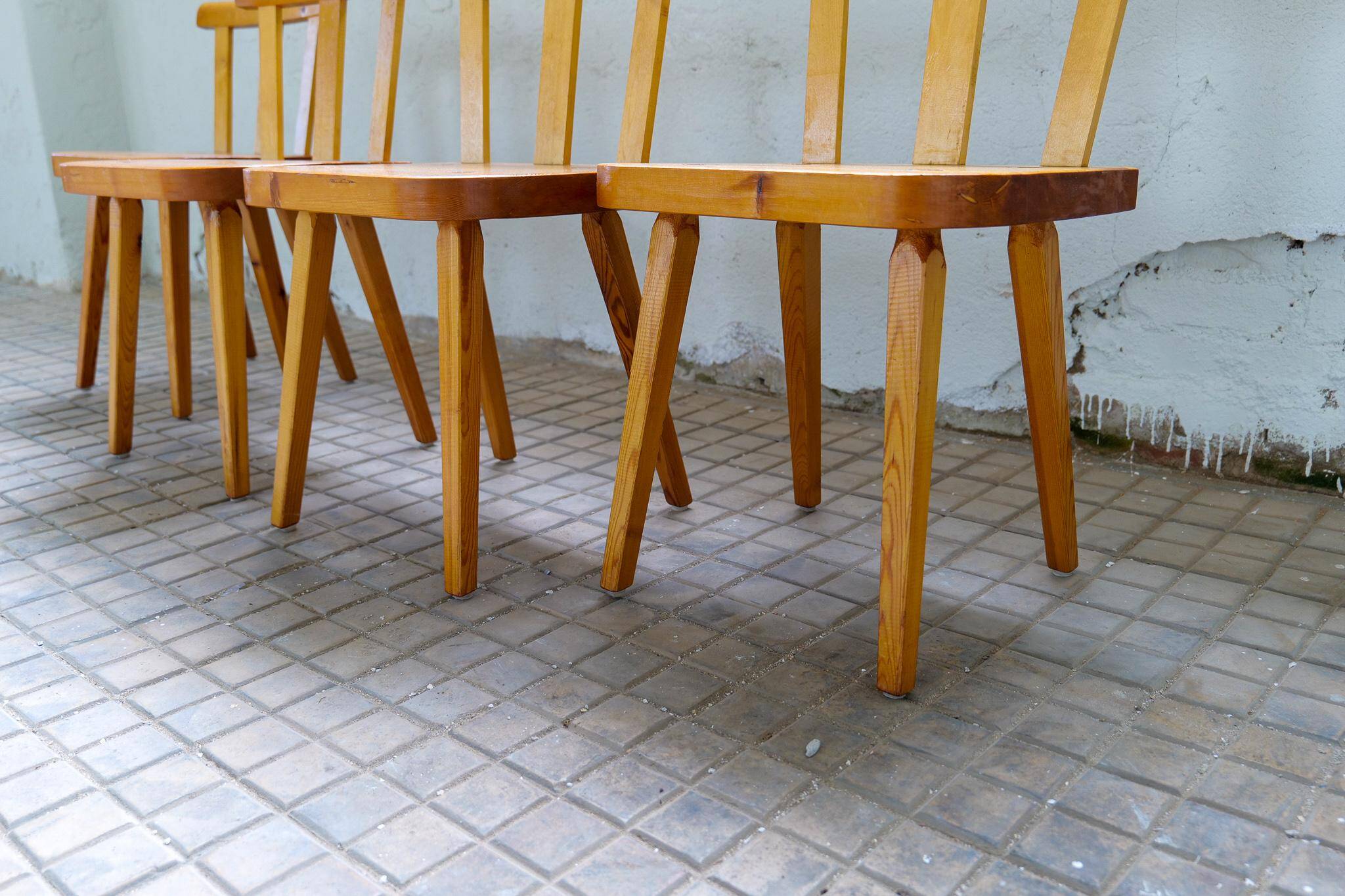 Modern Swedish set of 4 pine dining chairs.