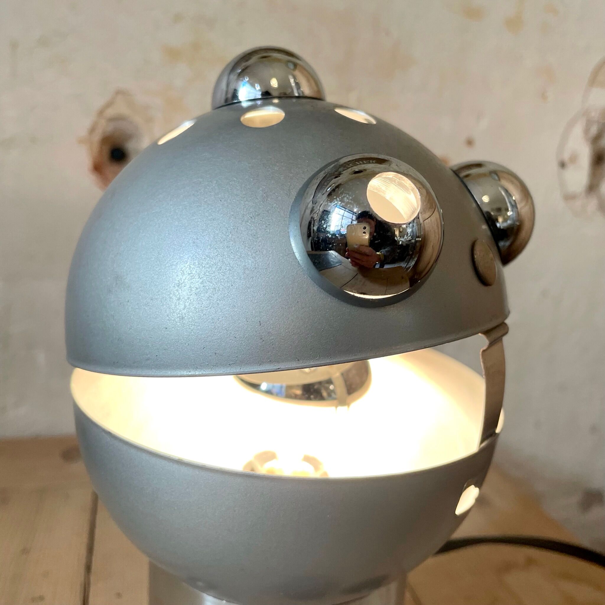 Satco robot table lamp