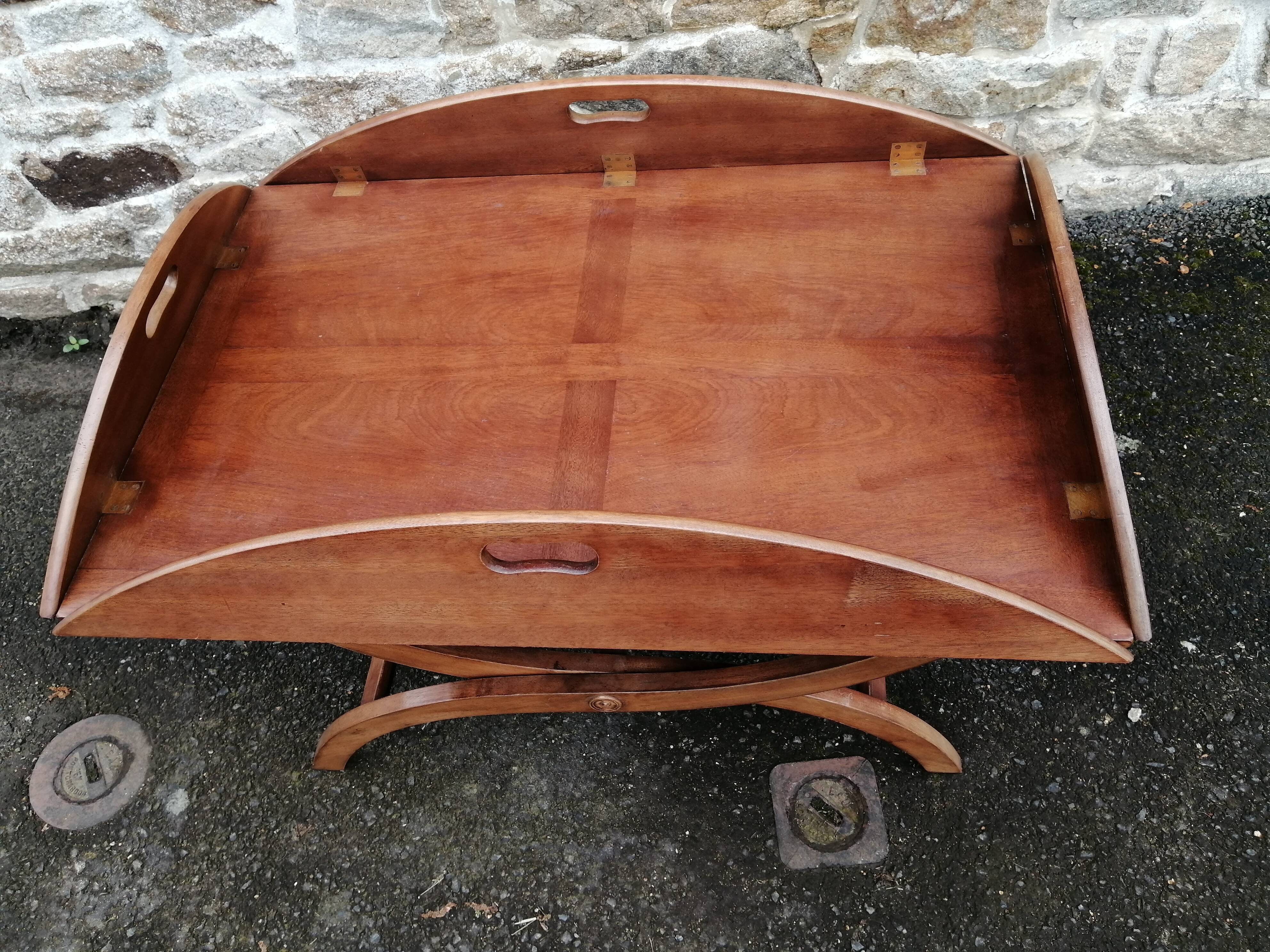 Table majordome
