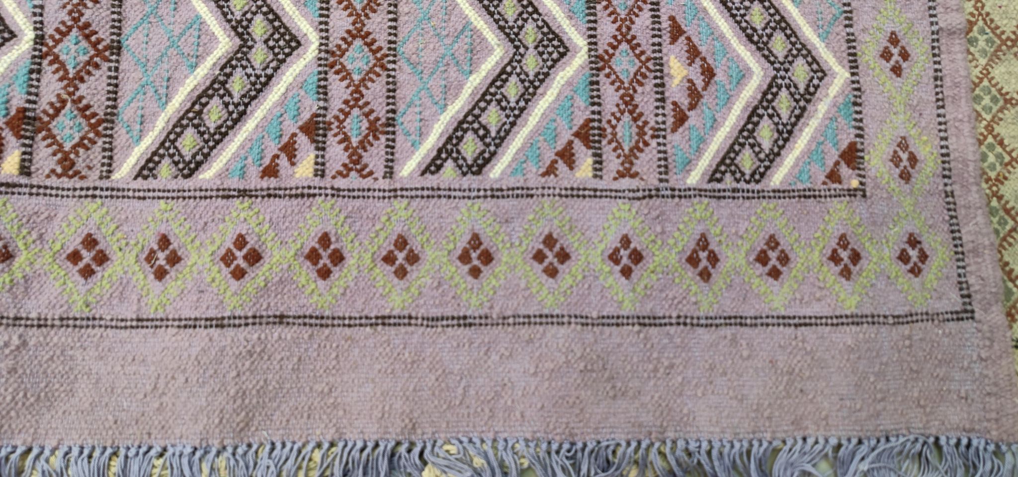 Tapis margoum fait main en laine naturelle