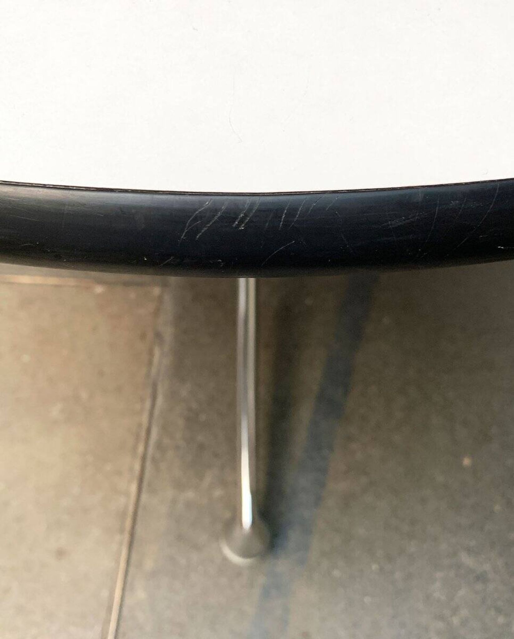 Table d'appoint du milieu du siècle par Charles & Ray Eames pour Herman Miller, années 1960