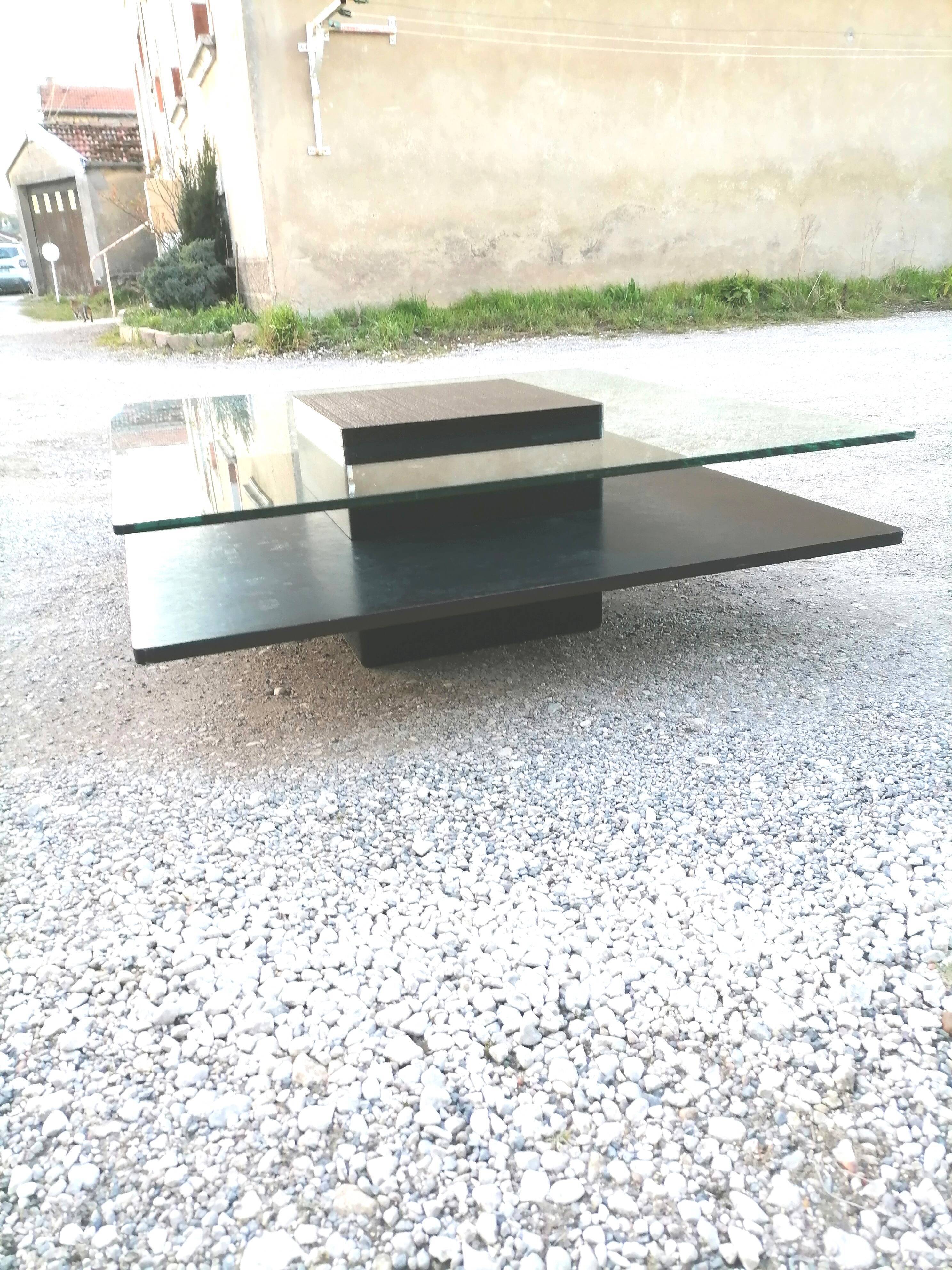 Table. Low square. Oak. And tempered glass. Koza.           Desing.   Angel.   Cerda