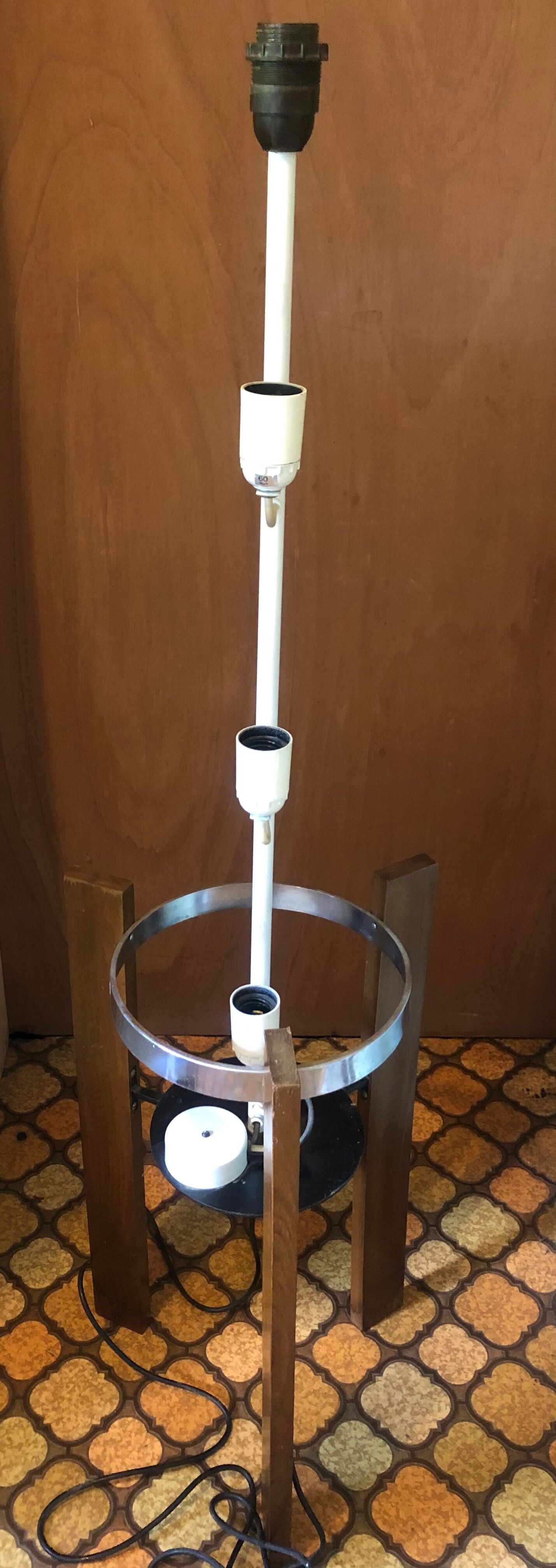 Lampadaire scandinave vintage pied tripode Megal AG Suisse