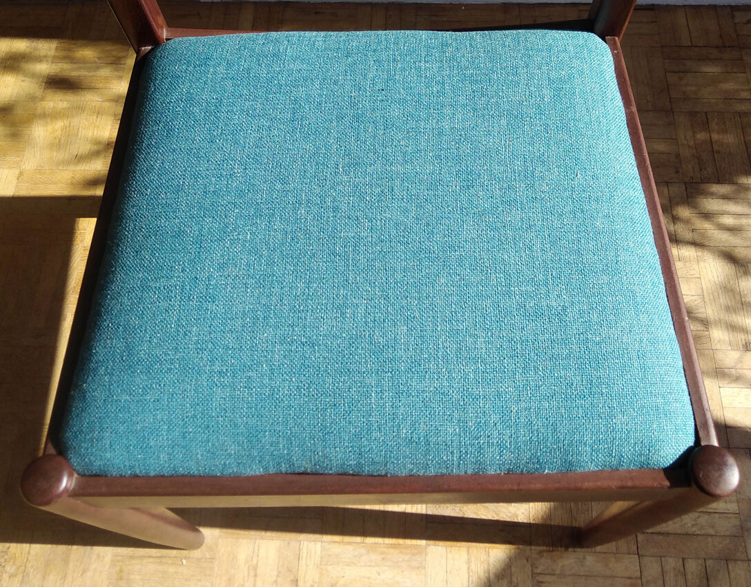 Set of 4 teak chairs 1960/1970