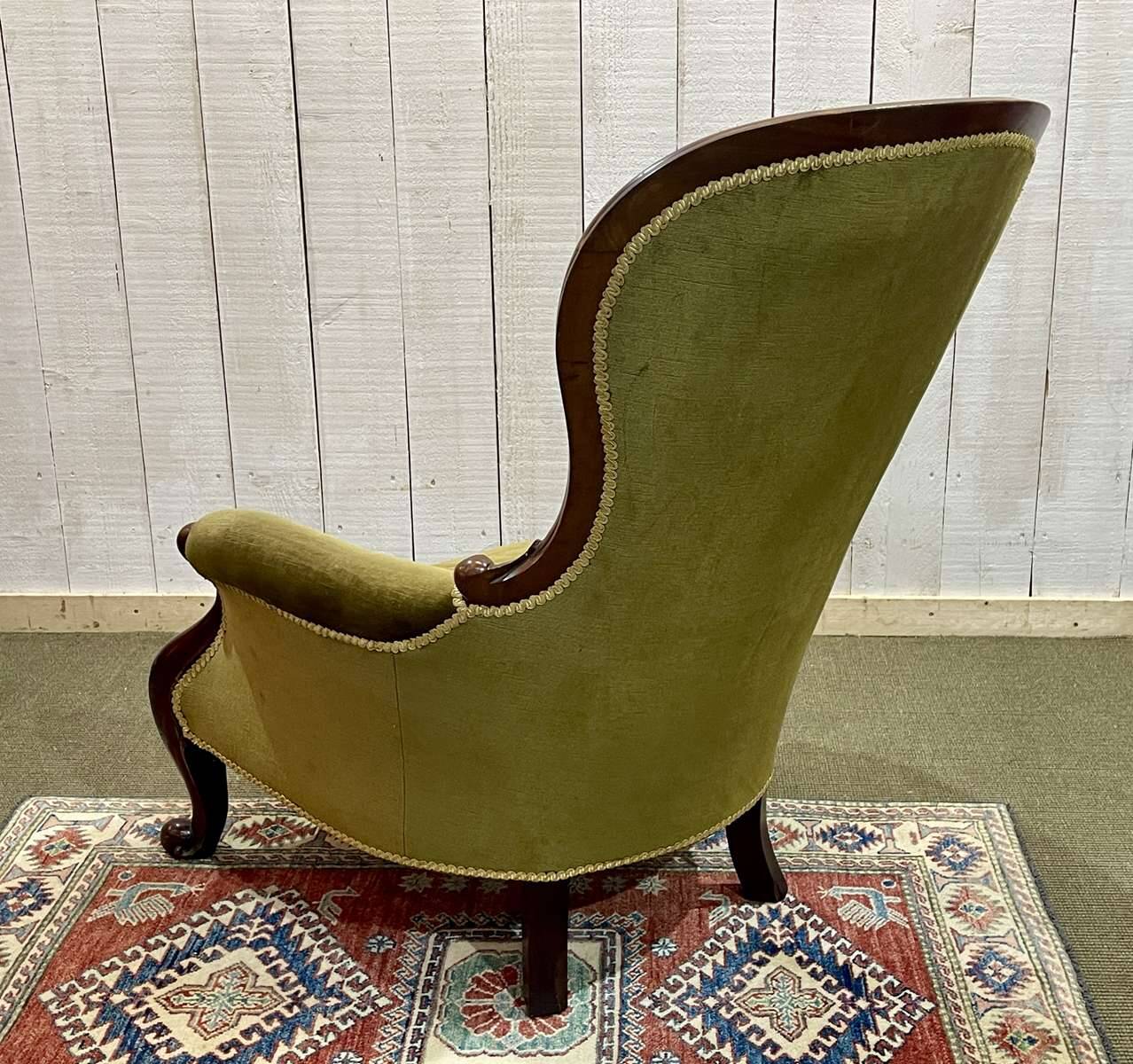 19th century Victorian mahogany armchair