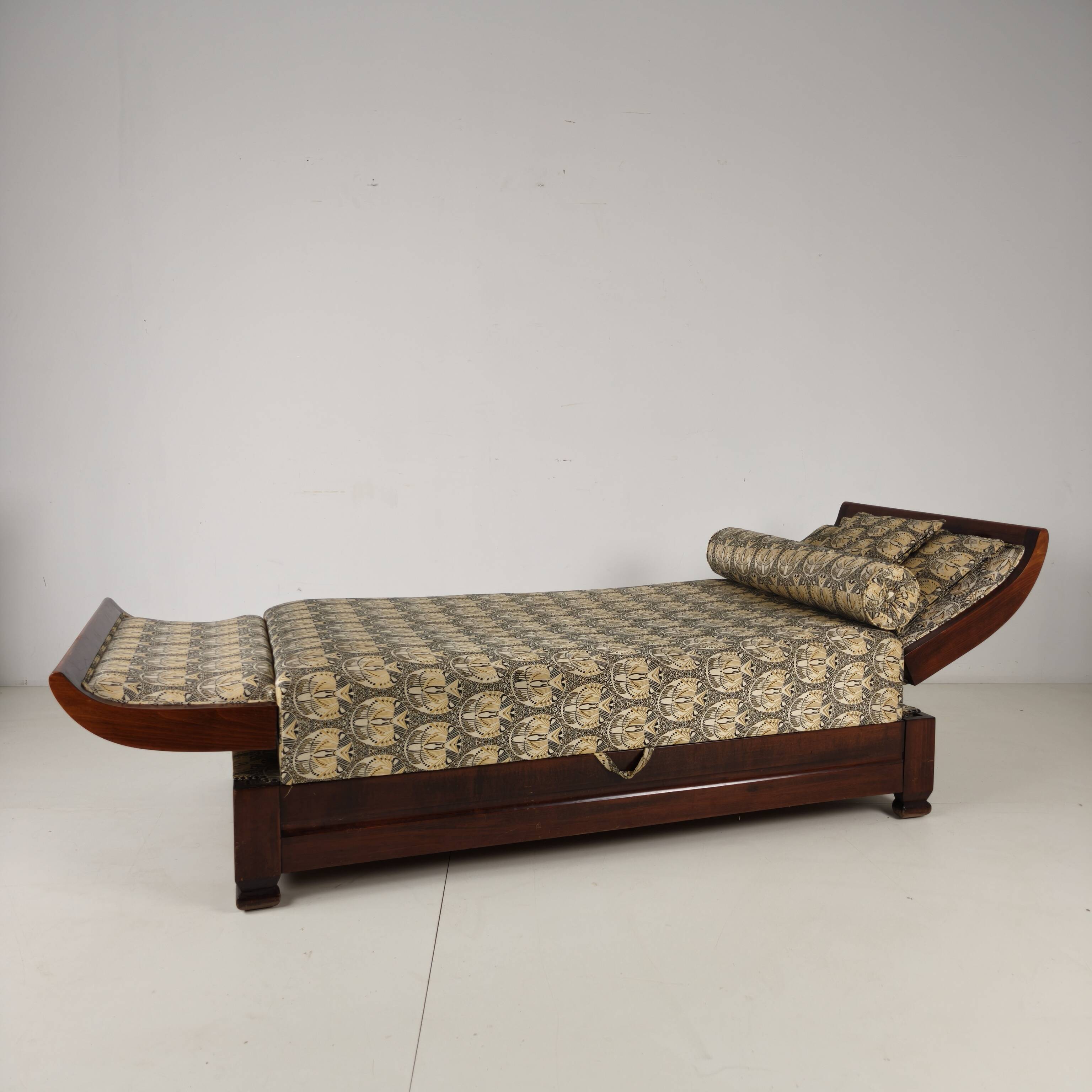 Art Deco Daybed with Hidden Storage & Adjustable Positions