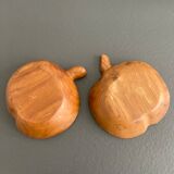 Pair of cups teak apples
