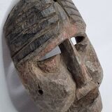 Masque rituel ancien en bois sculpté, Himalaya, XXe siècle – 19 cm