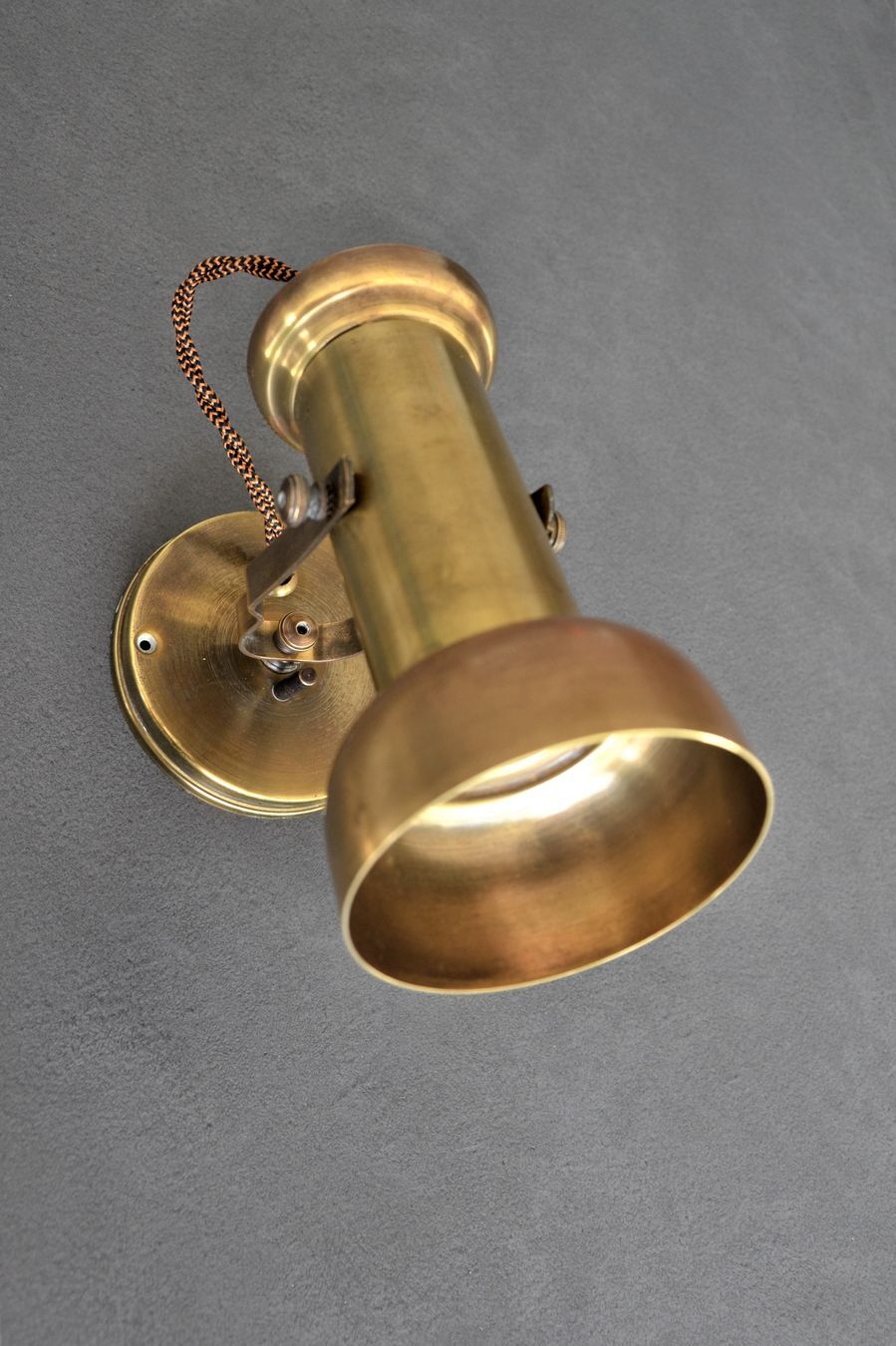 Brass articulated wall lamp – steampunk spirit -