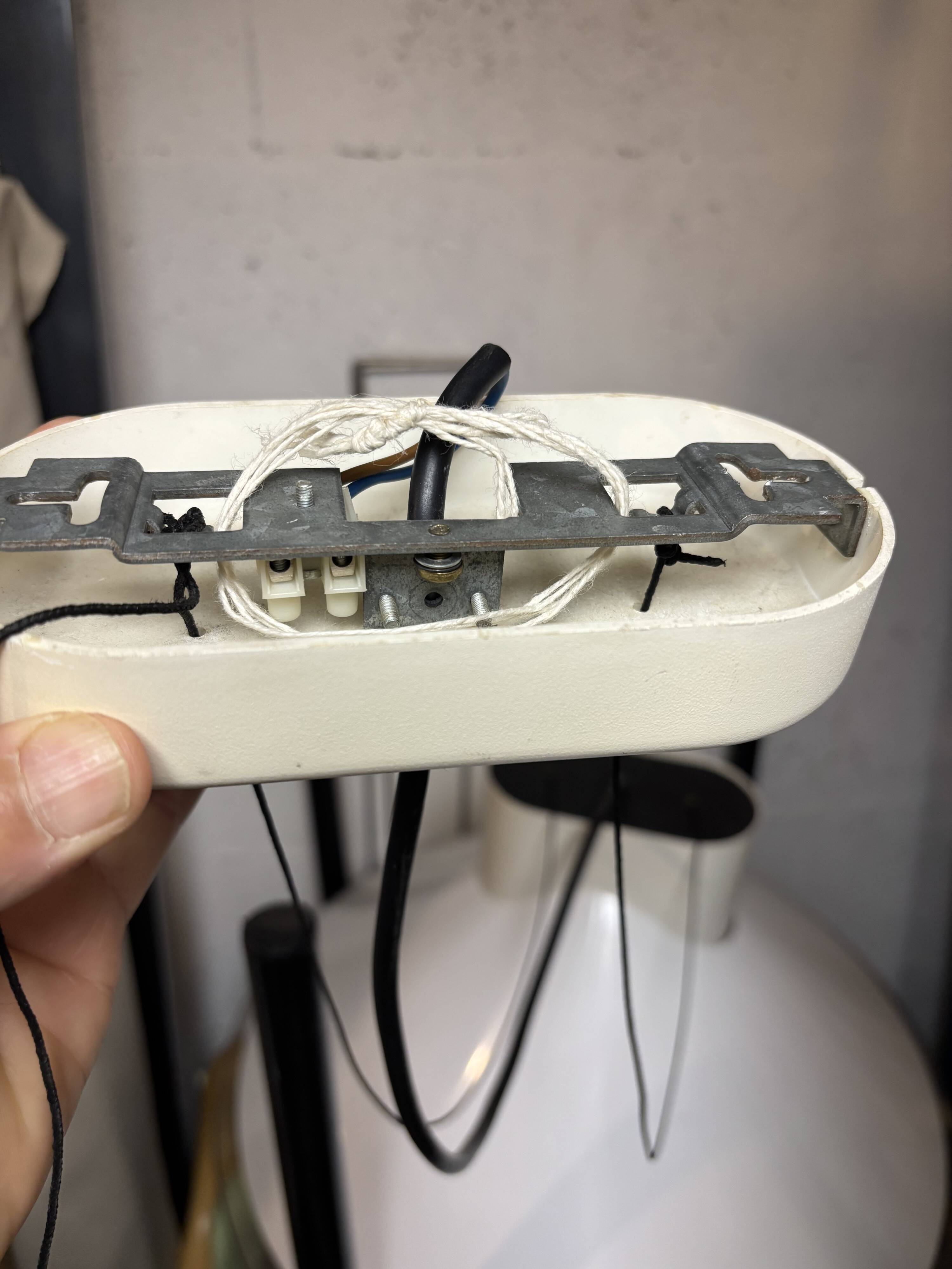 Suspension Staff, 1980