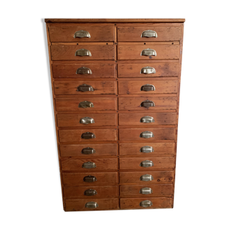 Ancien meuble de métier d'apothicaire en bois vintage 24 tiroirs.