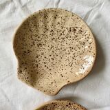 Series of 4 sandstone shell cups
