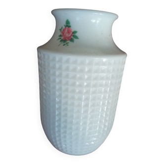 Vase en opaline motif floral