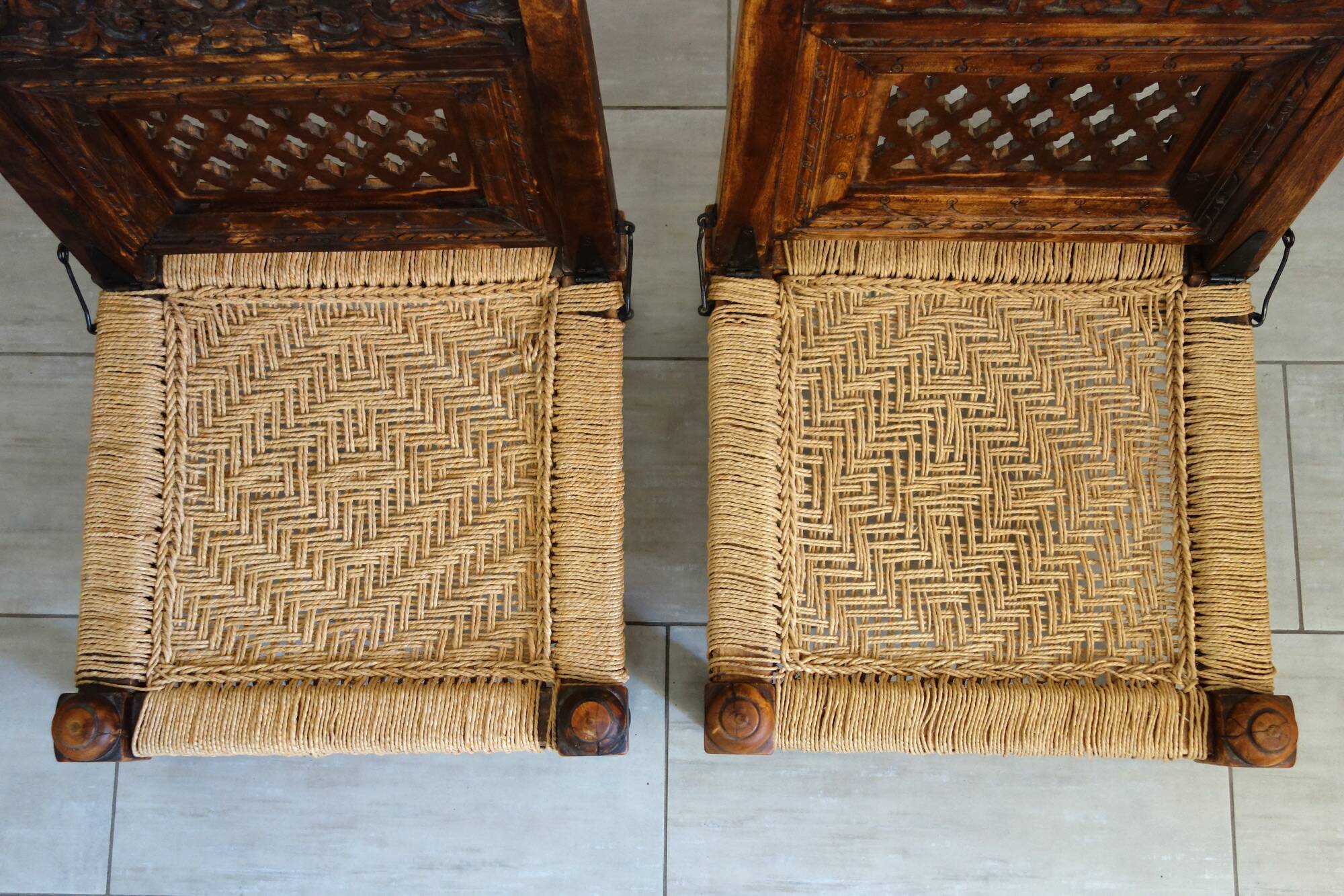 2 chaises traditionnelles Pida, Inde, années 50/60