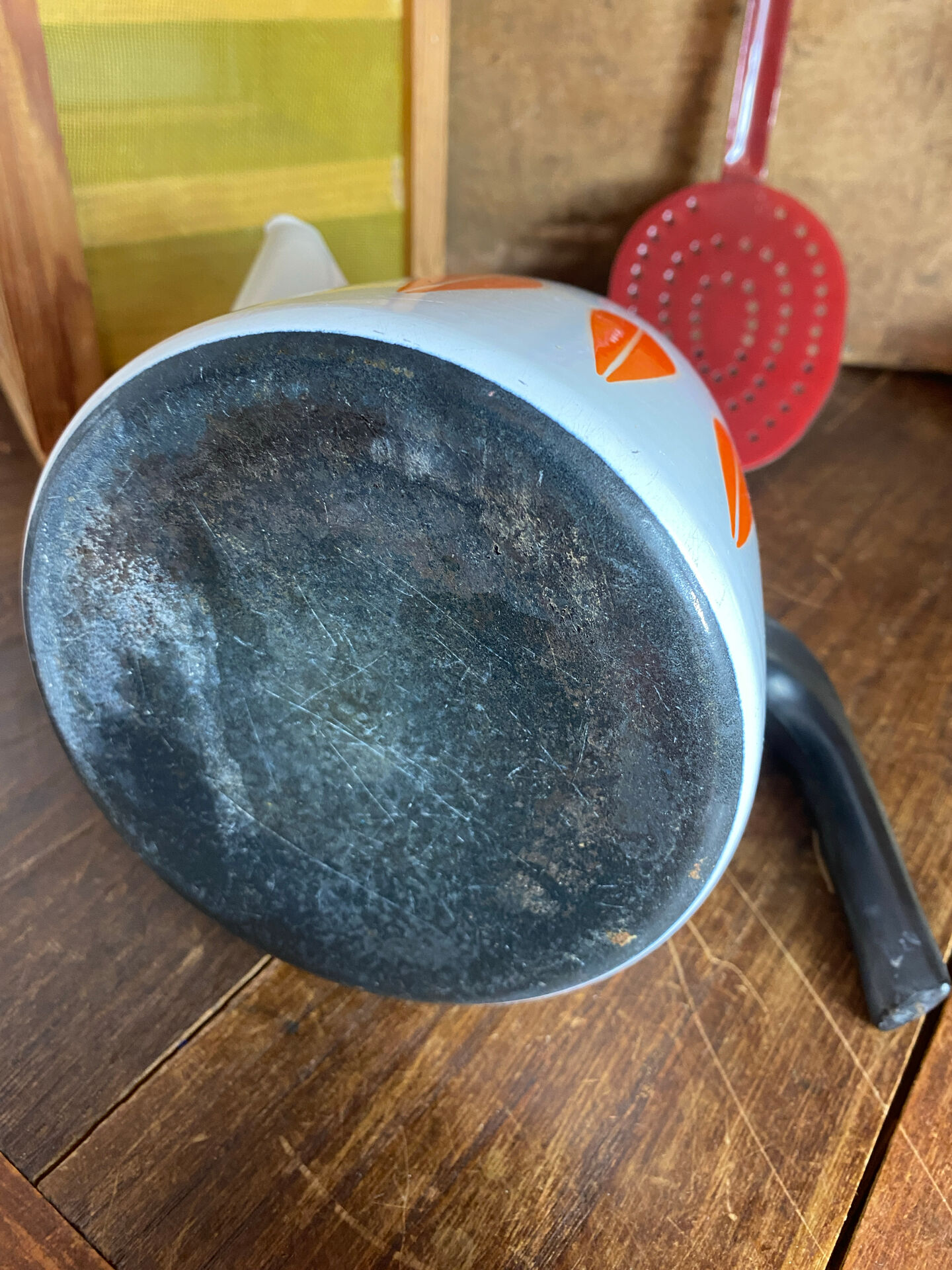 Scandinavian teapot Lotus Cathrineholm
