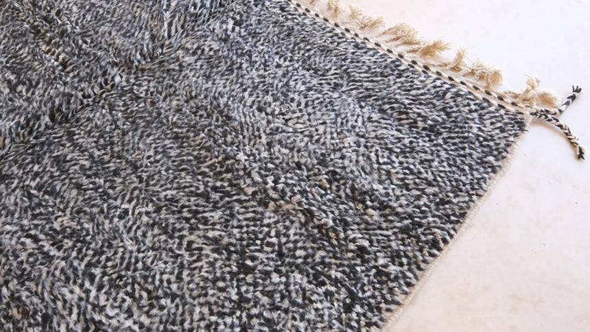 Modern Moroccan Berber wool rug 250 x 150cm