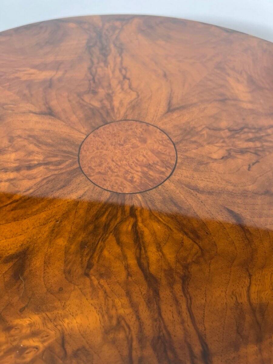 Round Biedermeier Sewing Table in Walnut with Ebonized Legs, South Germany, 1825
