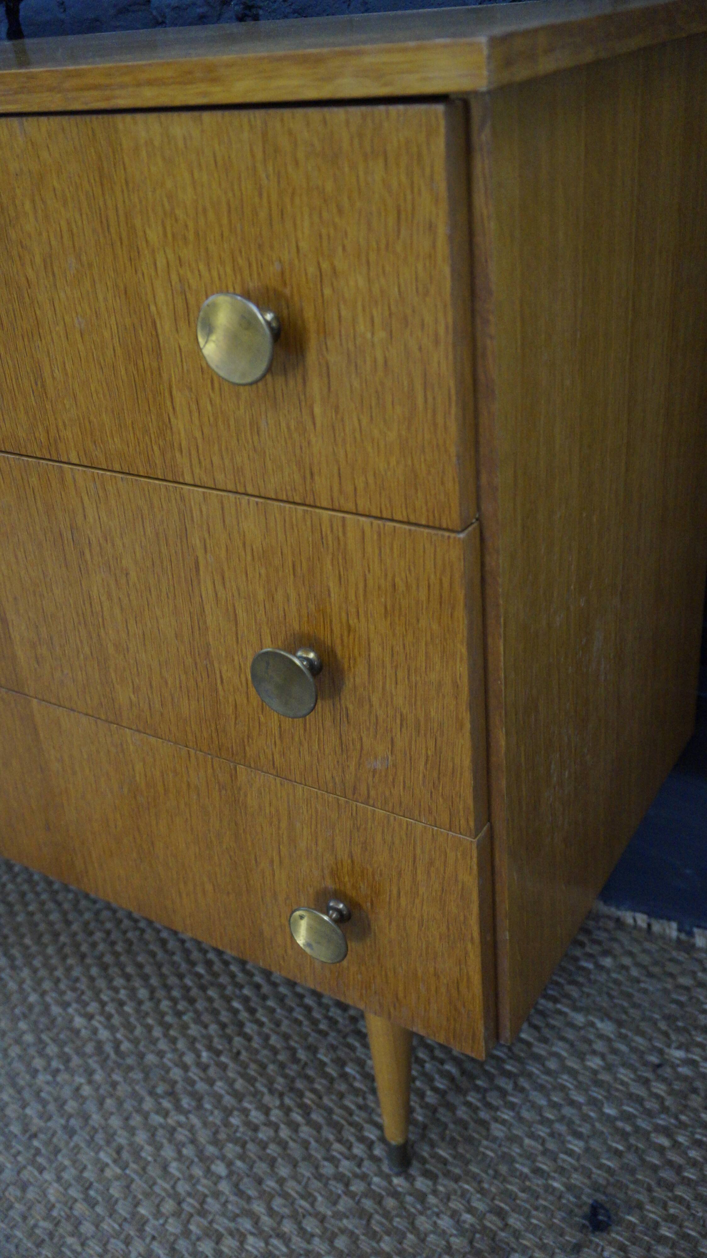 Chest of drawers