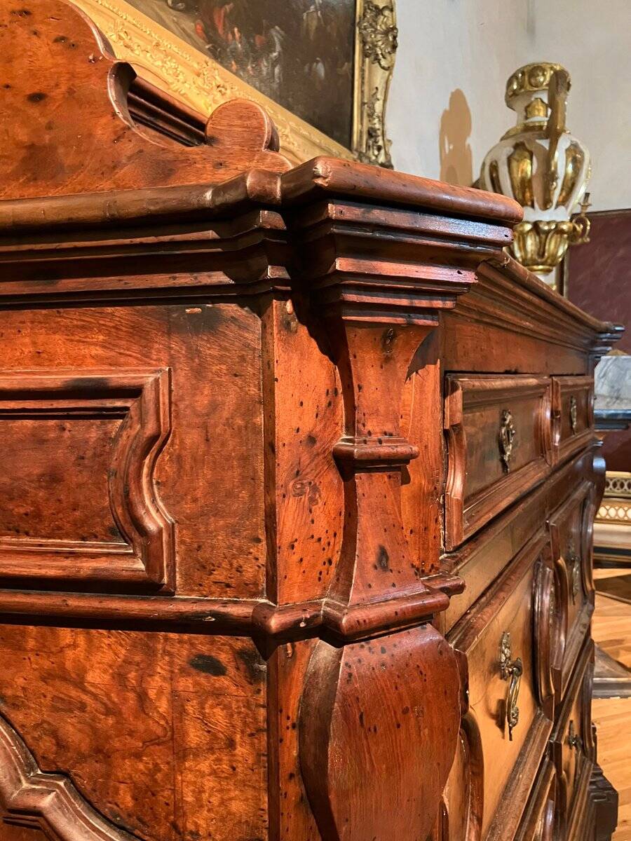 Rome-Vatican Baroque Walnut Chest of Drawers with Bronze Handles, 1600s