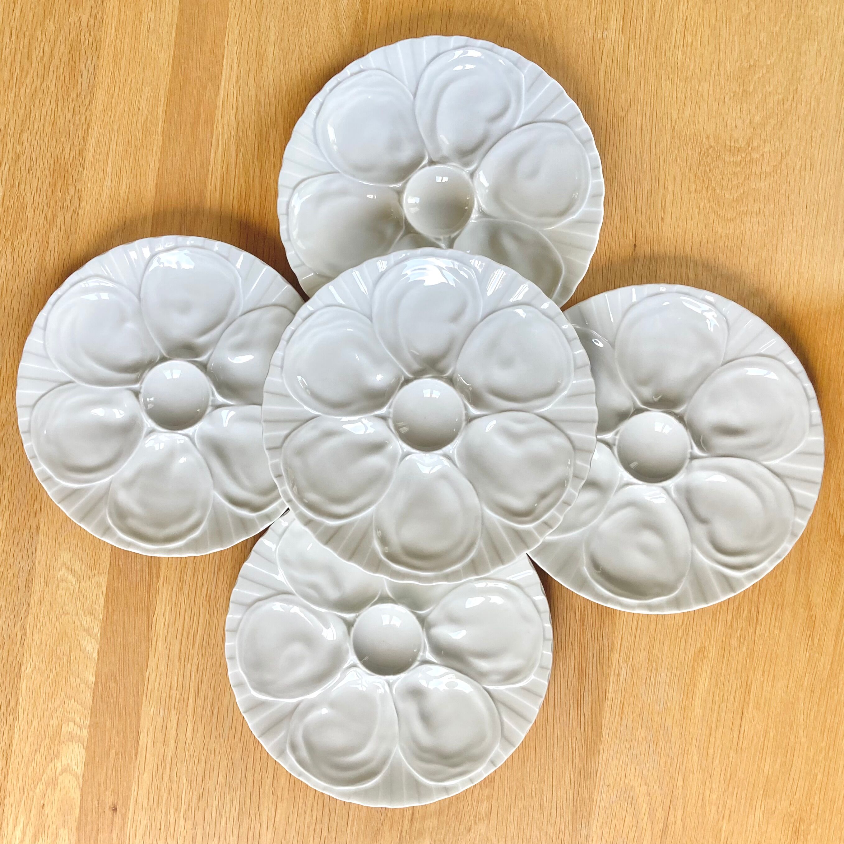 Pillyvuyt oyster plates