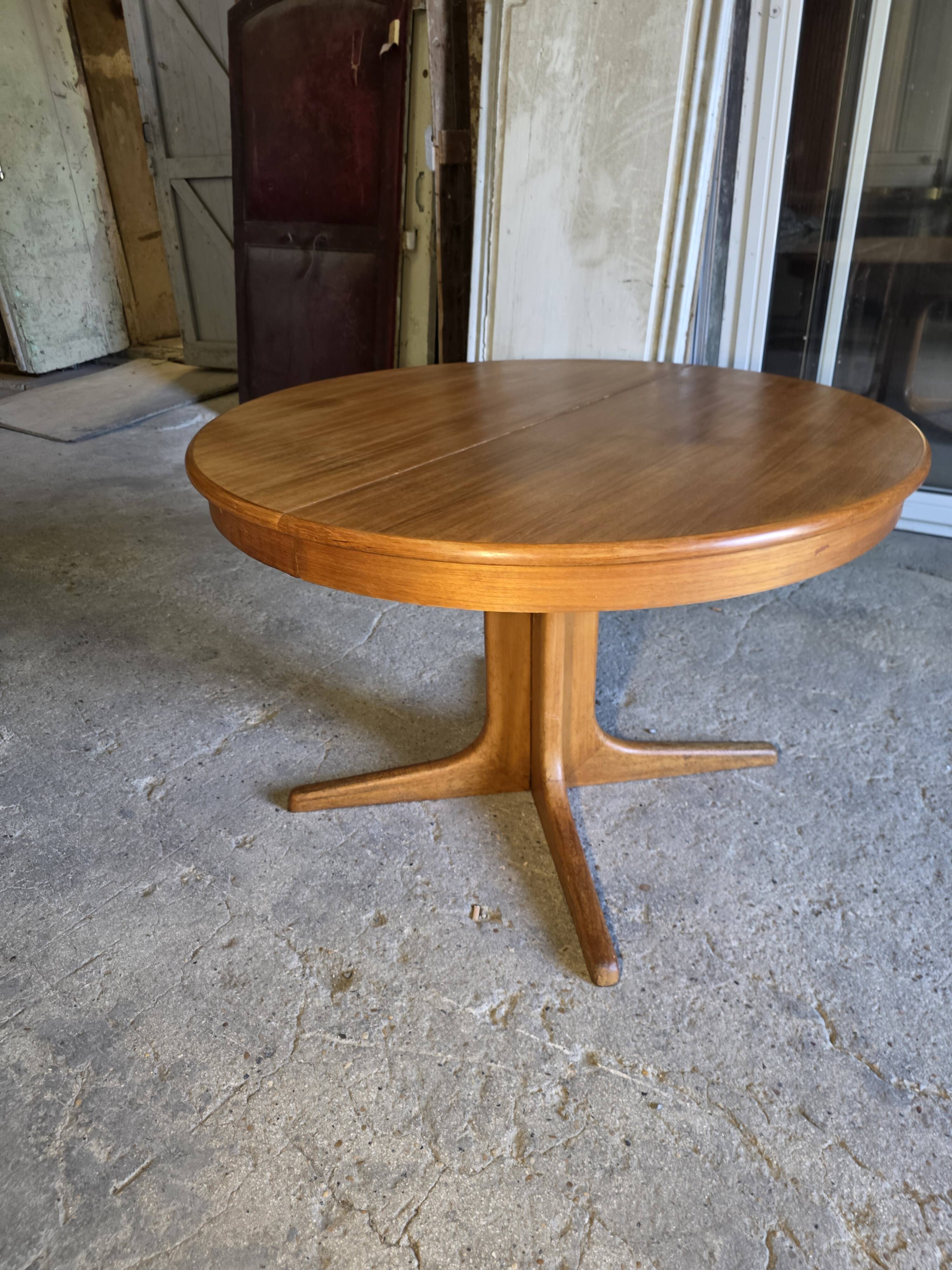 Table extensible Baumann en teck des années 60, (2 rallonges)