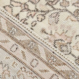 Bordered vintage rug, 218x326cm