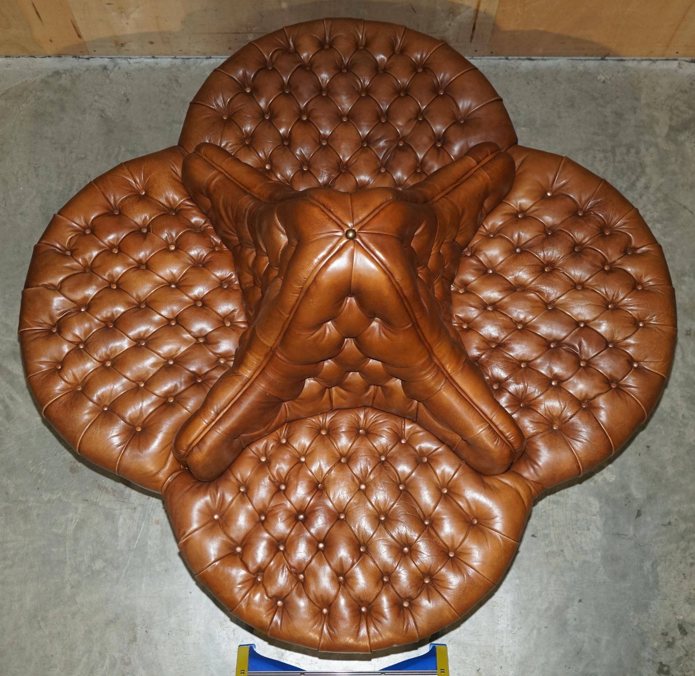 Leather Chesterfield tête-à-tête sofa, 4-seater