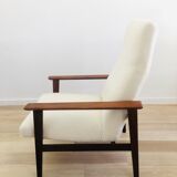 Scandinavian armchair with Lelièvre ecru buckle fabric