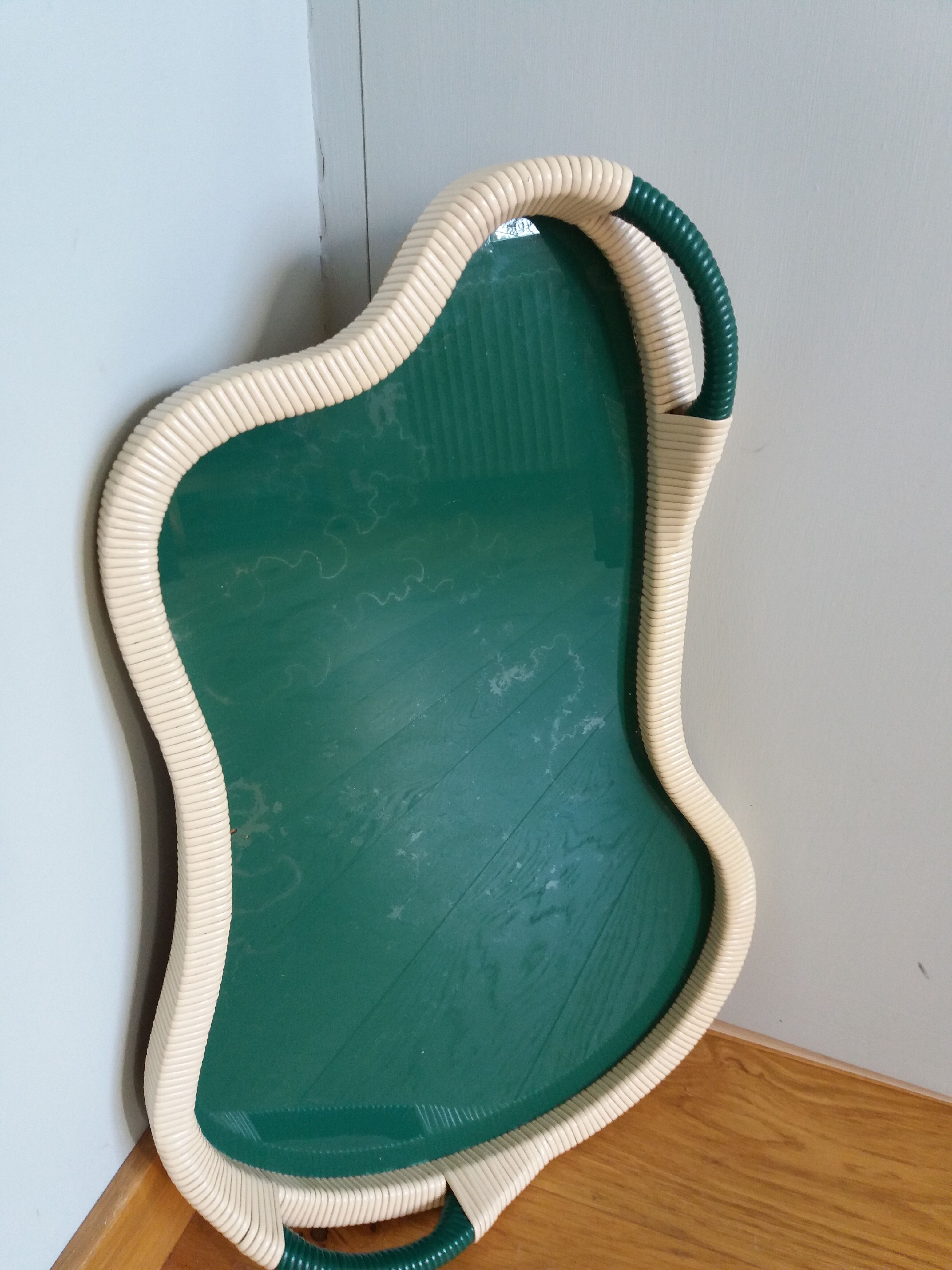 Scoubidou serving tray