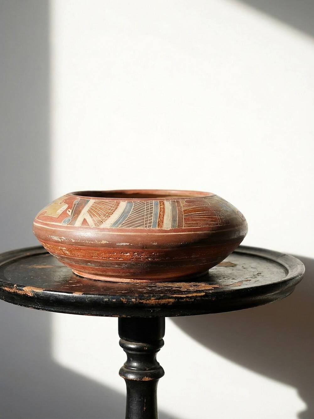 Vintage pre-Columbian style handcrafted ceramic decorative bowl