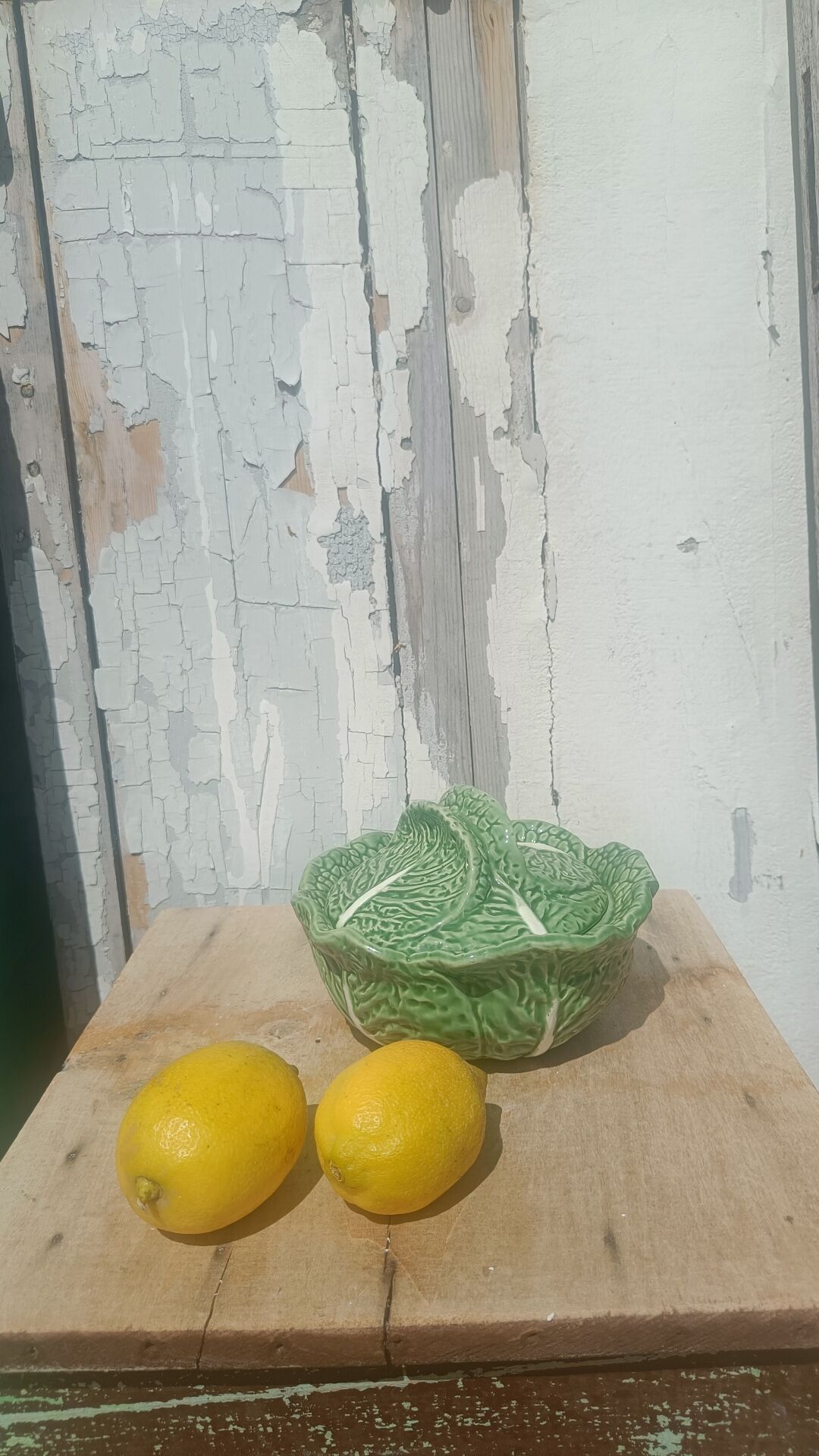 Vintage cabbage decor soup tureen