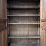 Grande armoire parisienne rénovée 