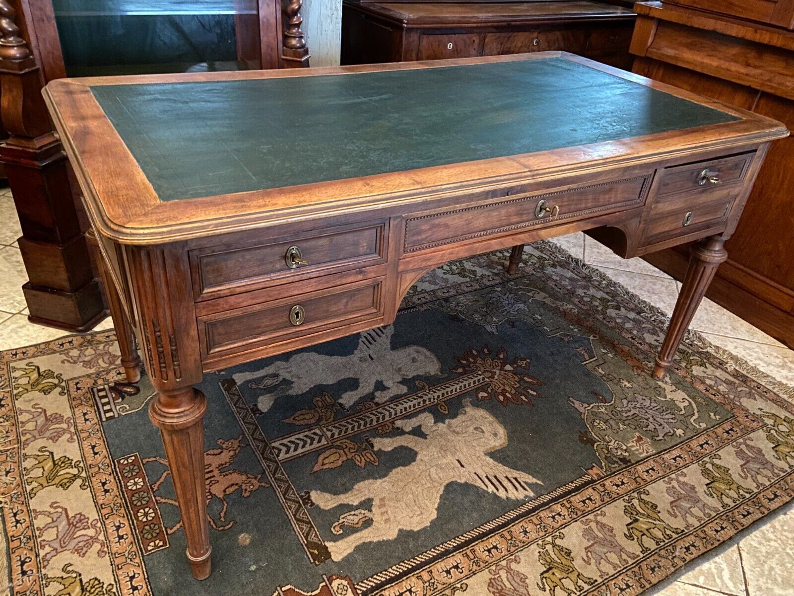 Late nineteenth century desk with retractable side shelves Louis XVI style