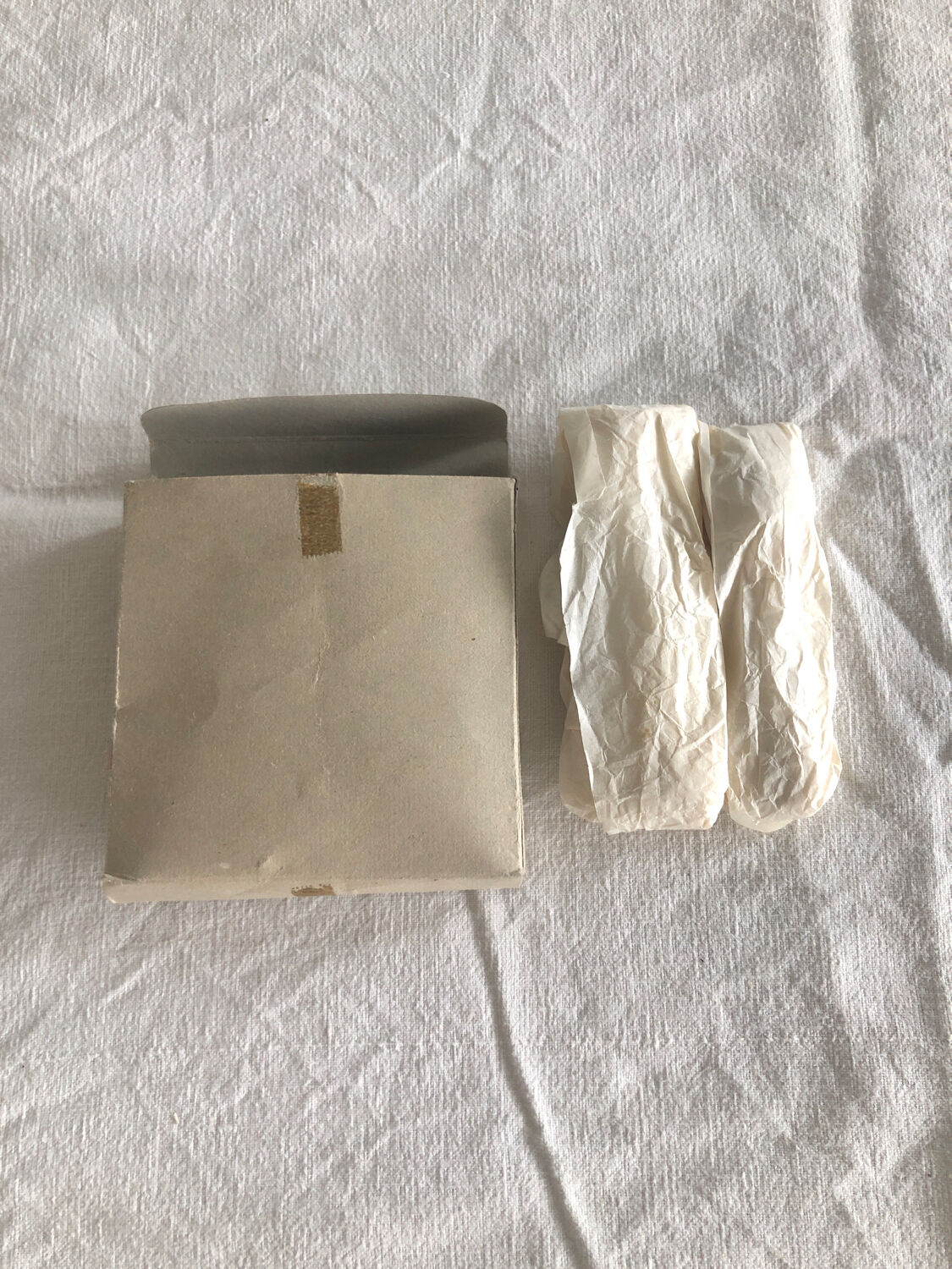 12 small teaspoons in Vintage golden metal