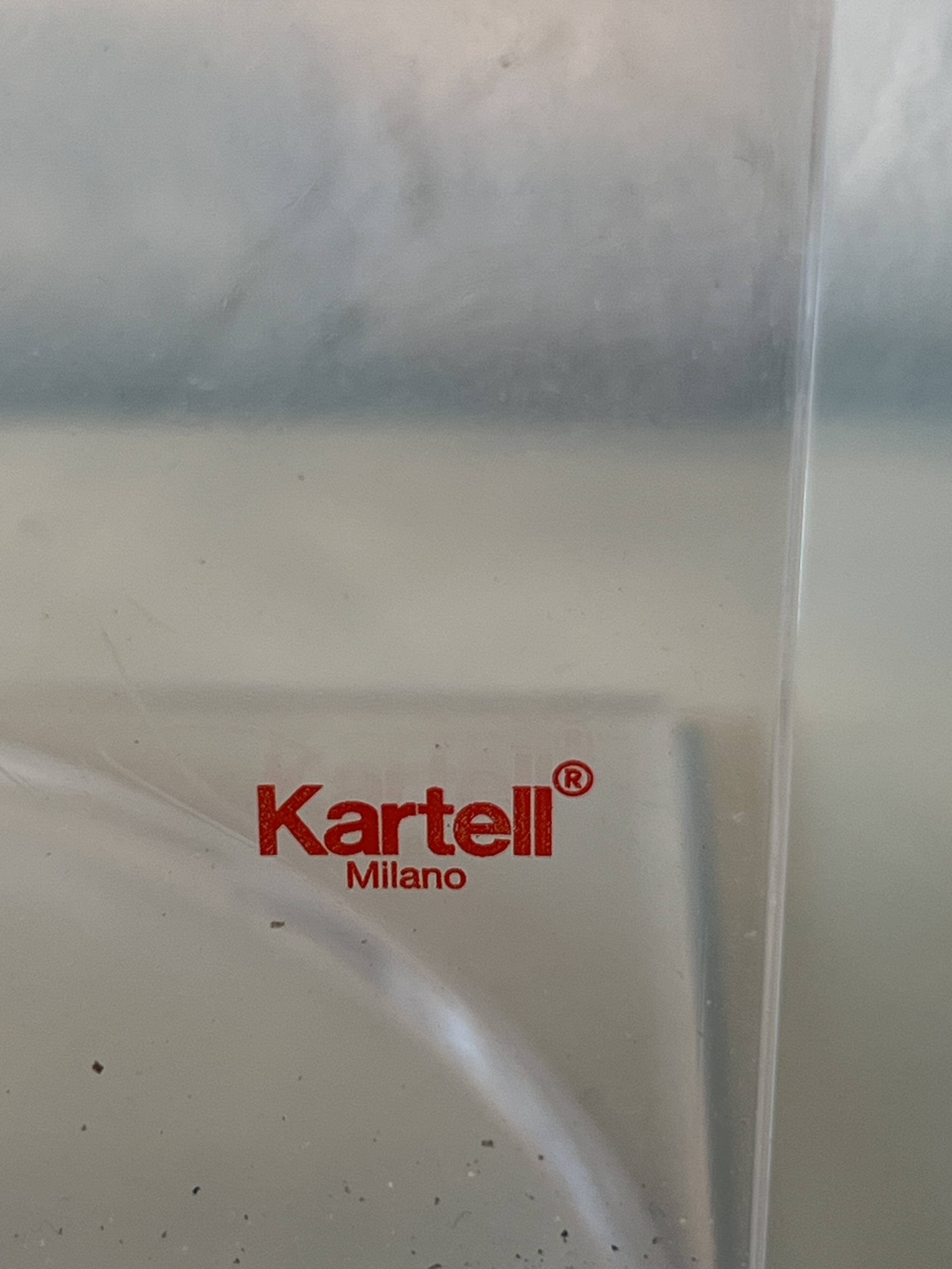 Lampe de table Kartell Take Ferruccio Laviani Starck Memphis Bourgie
