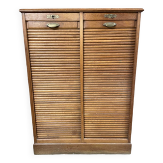 Sliding curtain file cabinet