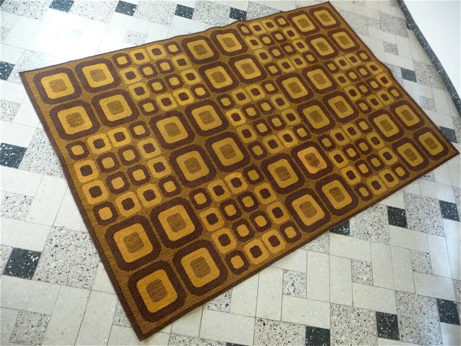 Modernist op-art rug with abstract graphic pattern by Magura, Germany 1960s