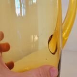 2 carafes en verre soufflé couleur jaune ambré vintage