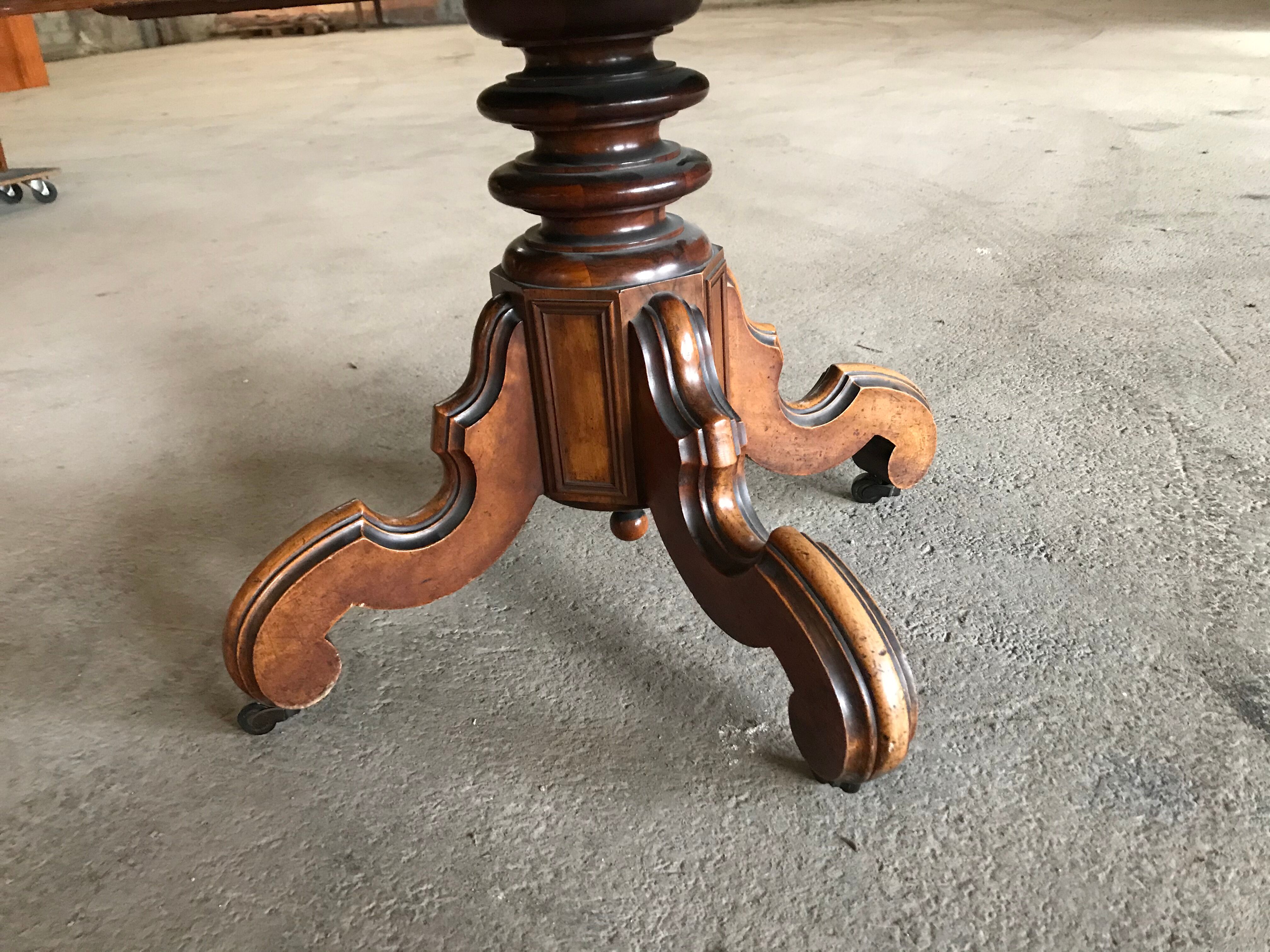 Napoleon III Oval Dining Table with 3 extensions