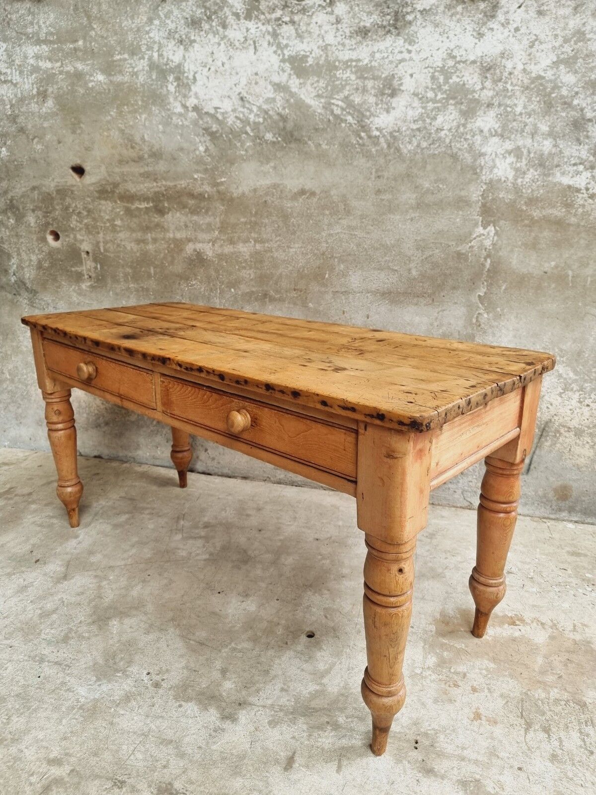 Farm pine table
